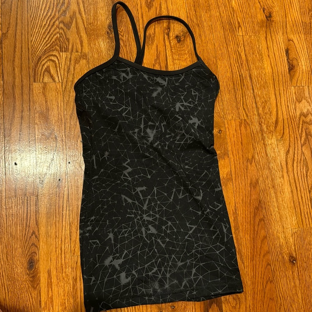 Lululemon black tank